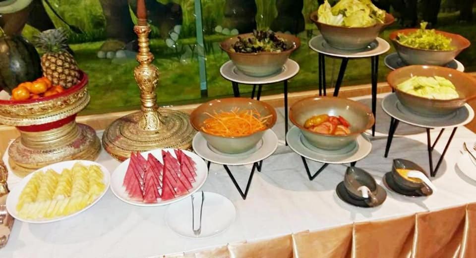 Khuang Singh Hotel Chiang Mai Bagian luar foto