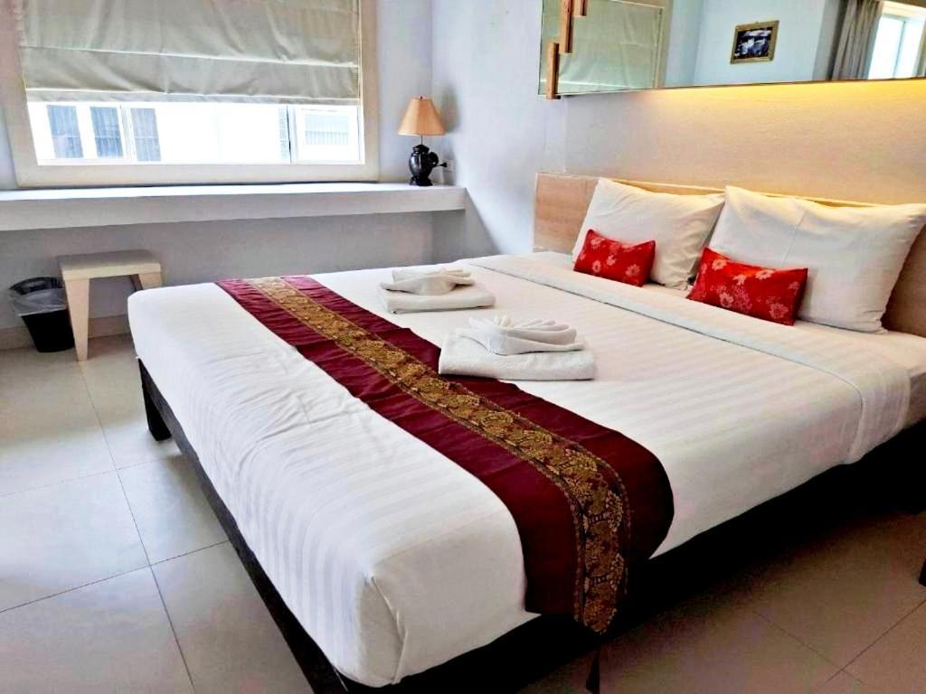 Khuang Singh Hotel Chiang Mai Bagian luar foto